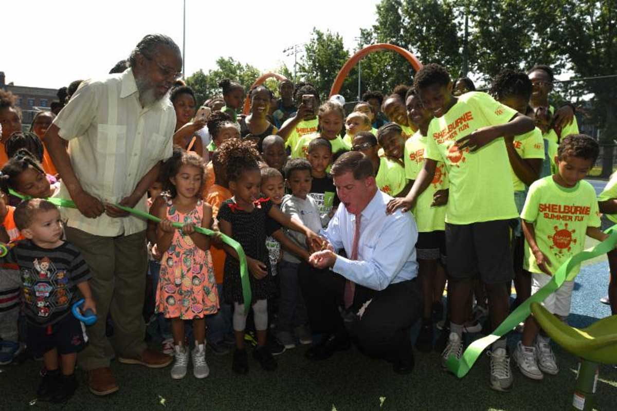 Image for mayor walsh celebrates the reopening in the south end with local children 