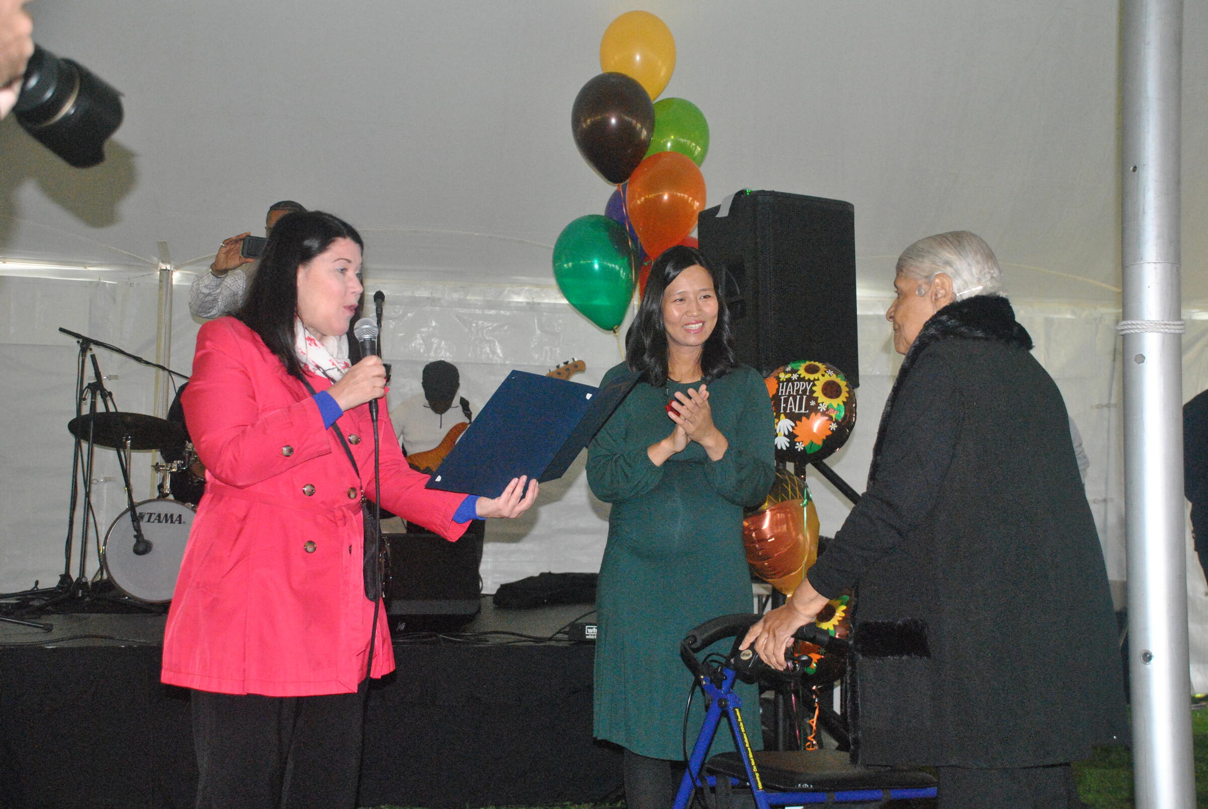 Commissioner Emily Shea and Mayor Michelle Wu honoring Lilian O'Neal.