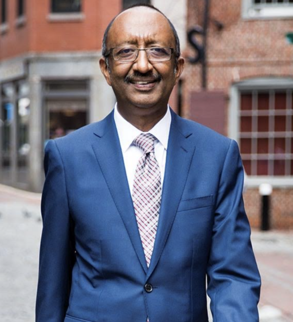 Photograph of Vineet Gupta.