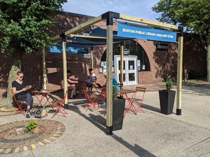 MAYOR JANEY EXPANDS ACCESS TO OUTDOOR WORK/LEARN SPACES AT BOSTON PUBLIC LIBRARIES TO HELP RESIDENTS STAY CONNECTED AND COOL ﻿