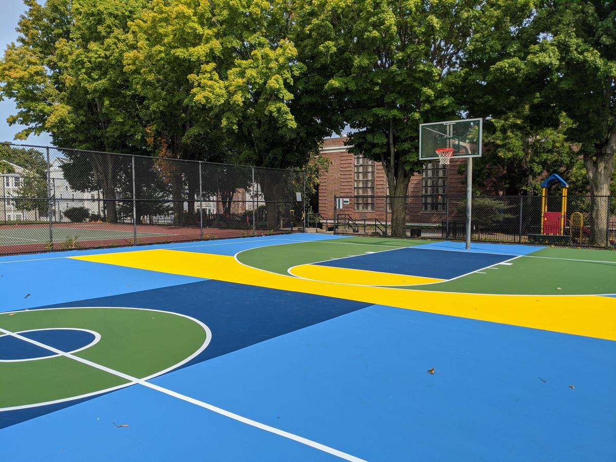 Winthrop PG basketball