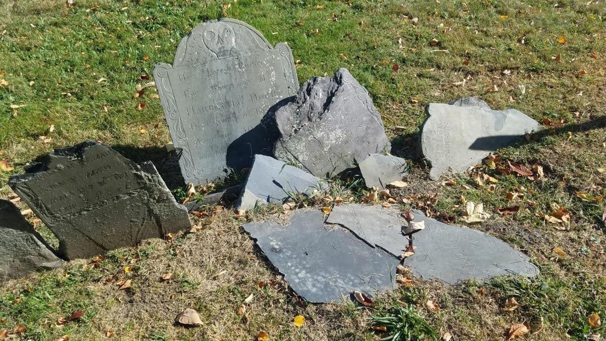 Copps hill gravestones 3