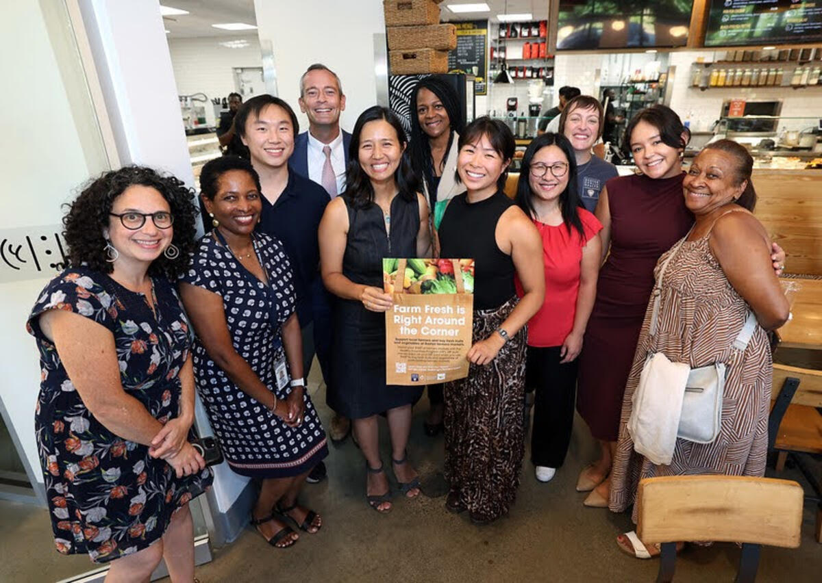 City has expanded Boston’s Double Up Food Bucks Program to two new grocery stores in Dorchester and Roxbury, increasing families access to fresh, affordable, and healthy food.