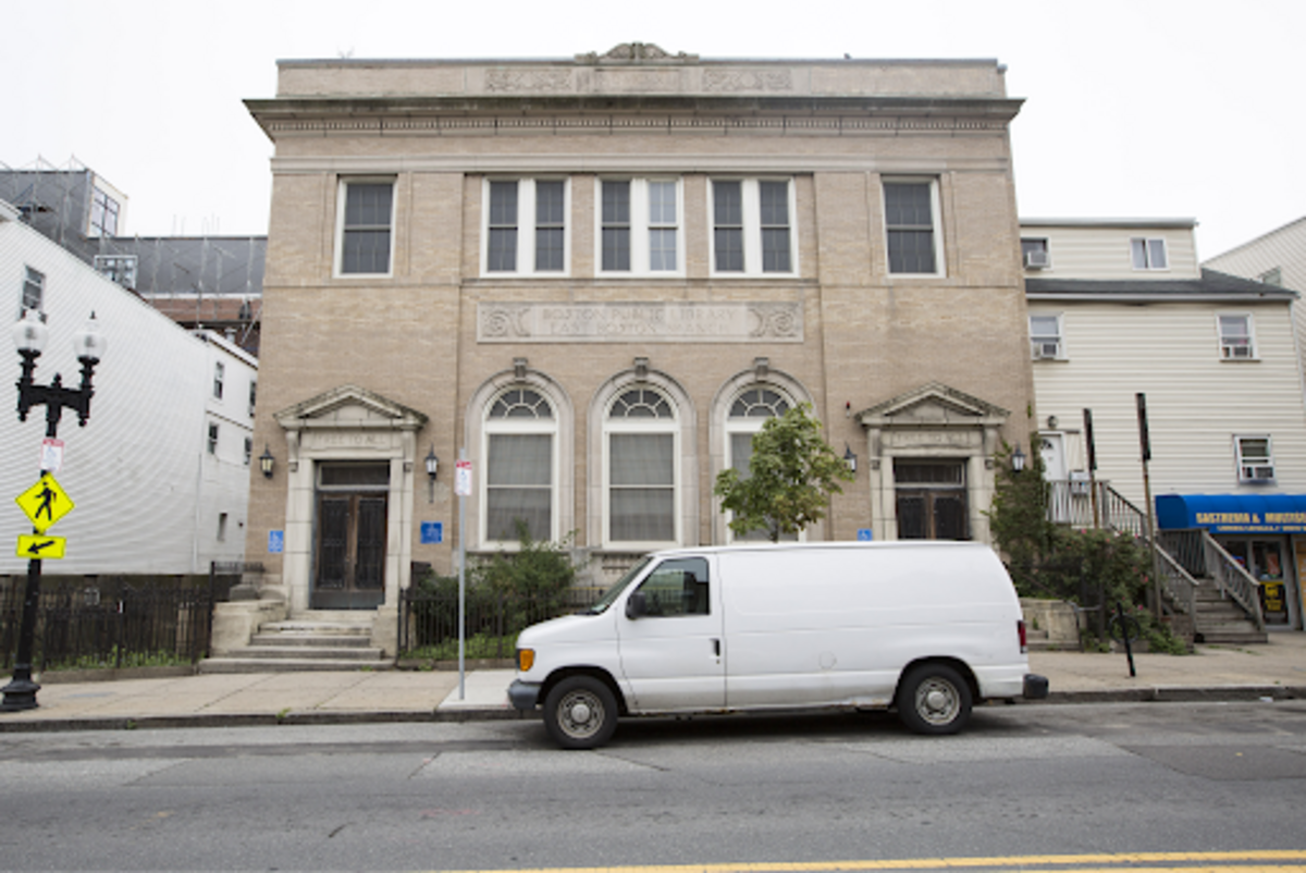 Veronica Robles Culture Center